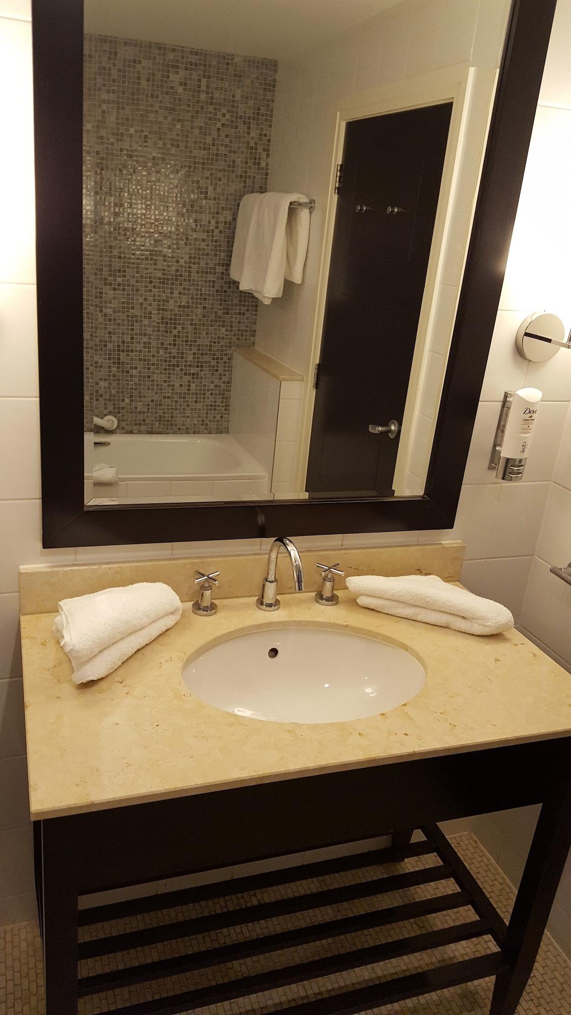 Shamrock Lodge Hotel Άθλον Εξωτερικό φωτογραφία