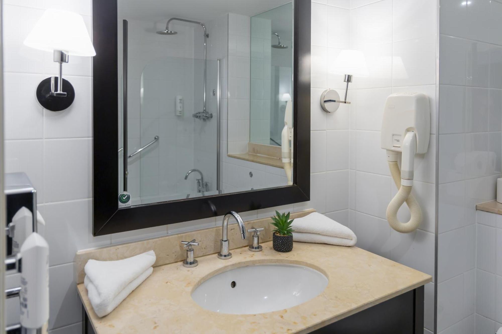 Shamrock Lodge Hotel Άθλον Εξωτερικό φωτογραφία