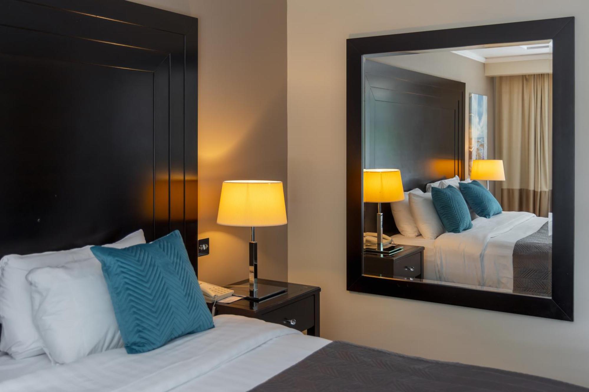 Shamrock Lodge Hotel Άθλον Εξωτερικό φωτογραφία