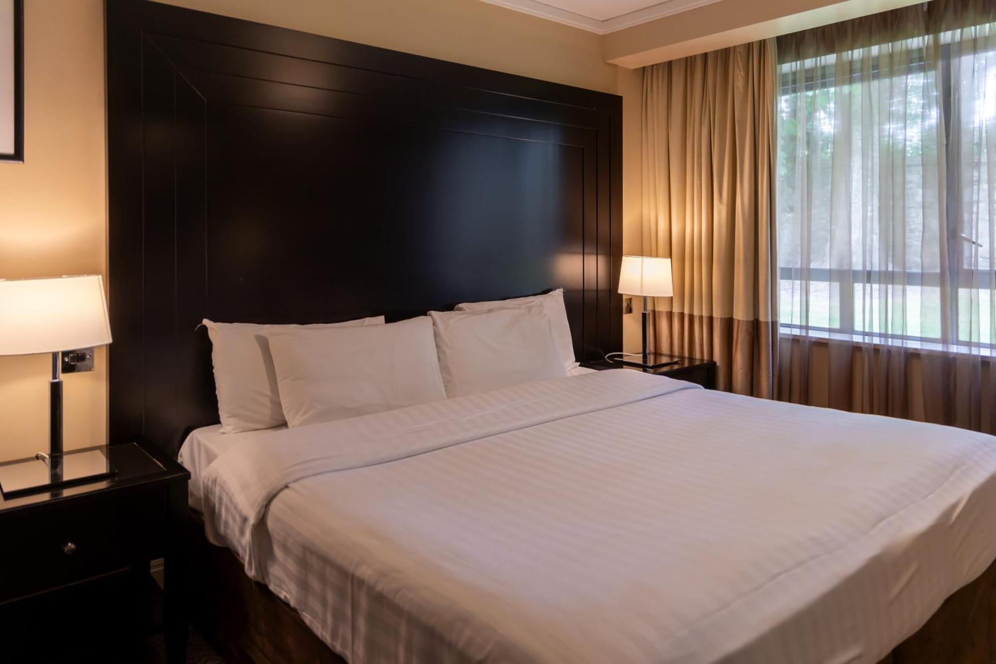 Shamrock Lodge Hotel Άθλον Εξωτερικό φωτογραφία